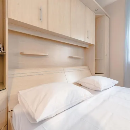 One-bedroom In Apartment Zadar