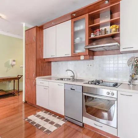 One-bedroom In Apartment