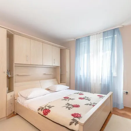 One-bedroom In Zára