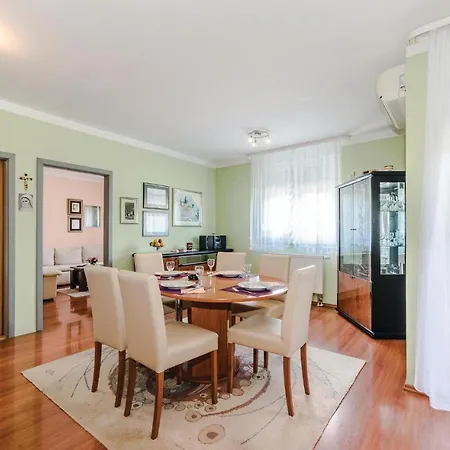 One-bedroom In Apartman *